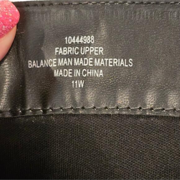 Torrid‎ Black Quilted Wide Calf tall Boots Women's Size 11 W Wide - Picture 9 of 9